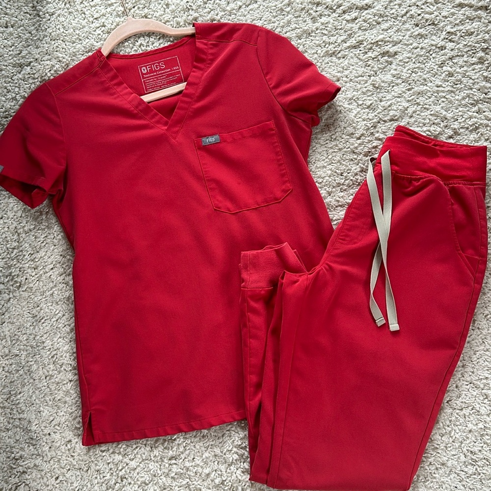 FIGS scrub set in pop red